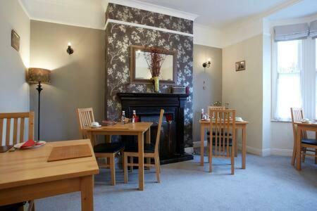 Number 34 Bed And Breakfast York Bagian luar foto